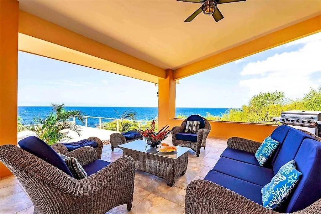 Villa Magic Time - Oceanfront Willibrordus