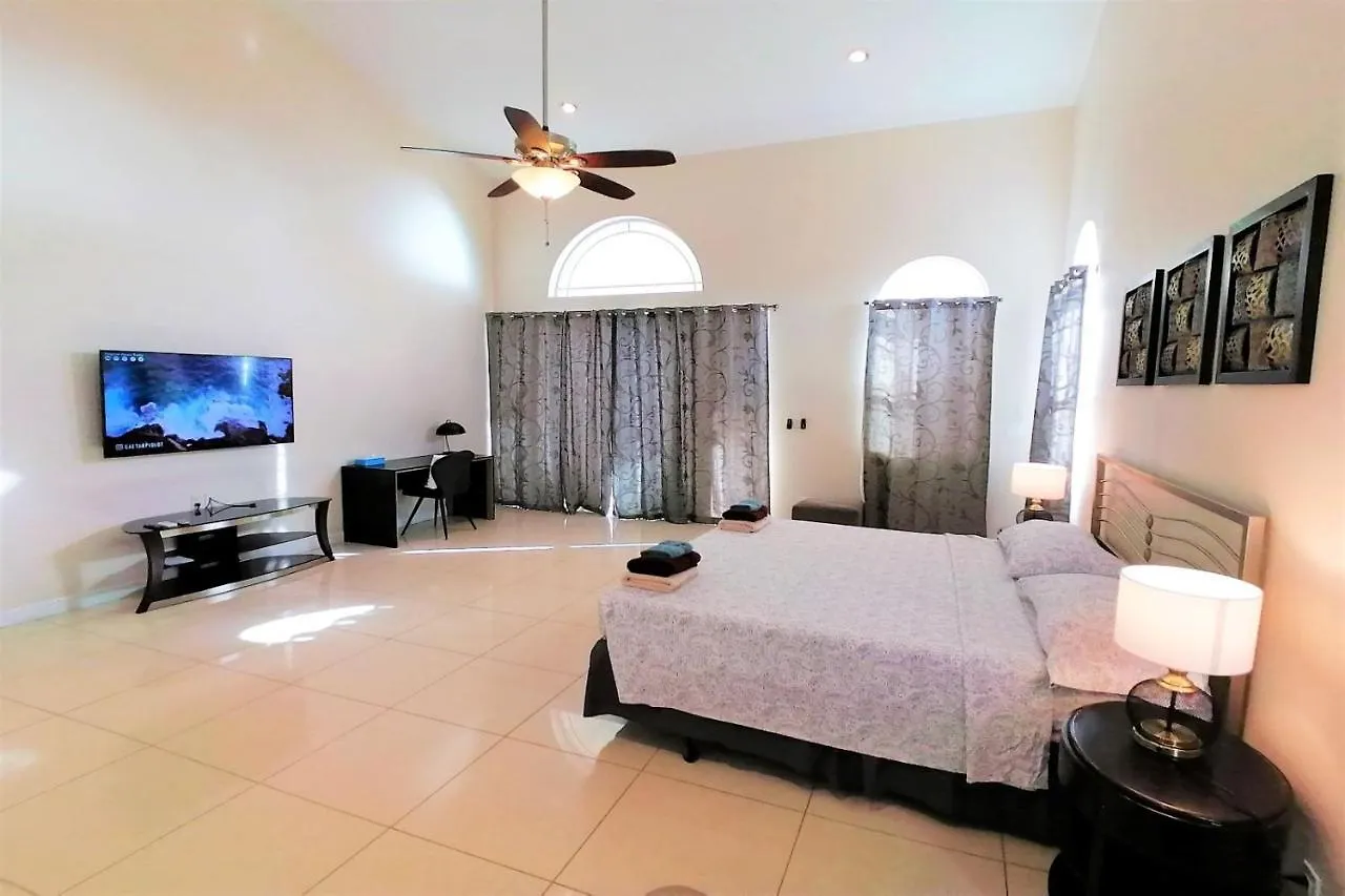 Villa Magic Time - Oceanfront Willibrordus 퀴라소