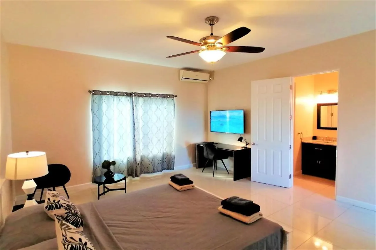 Villa Magic Time - Oceanfront Willibrordus