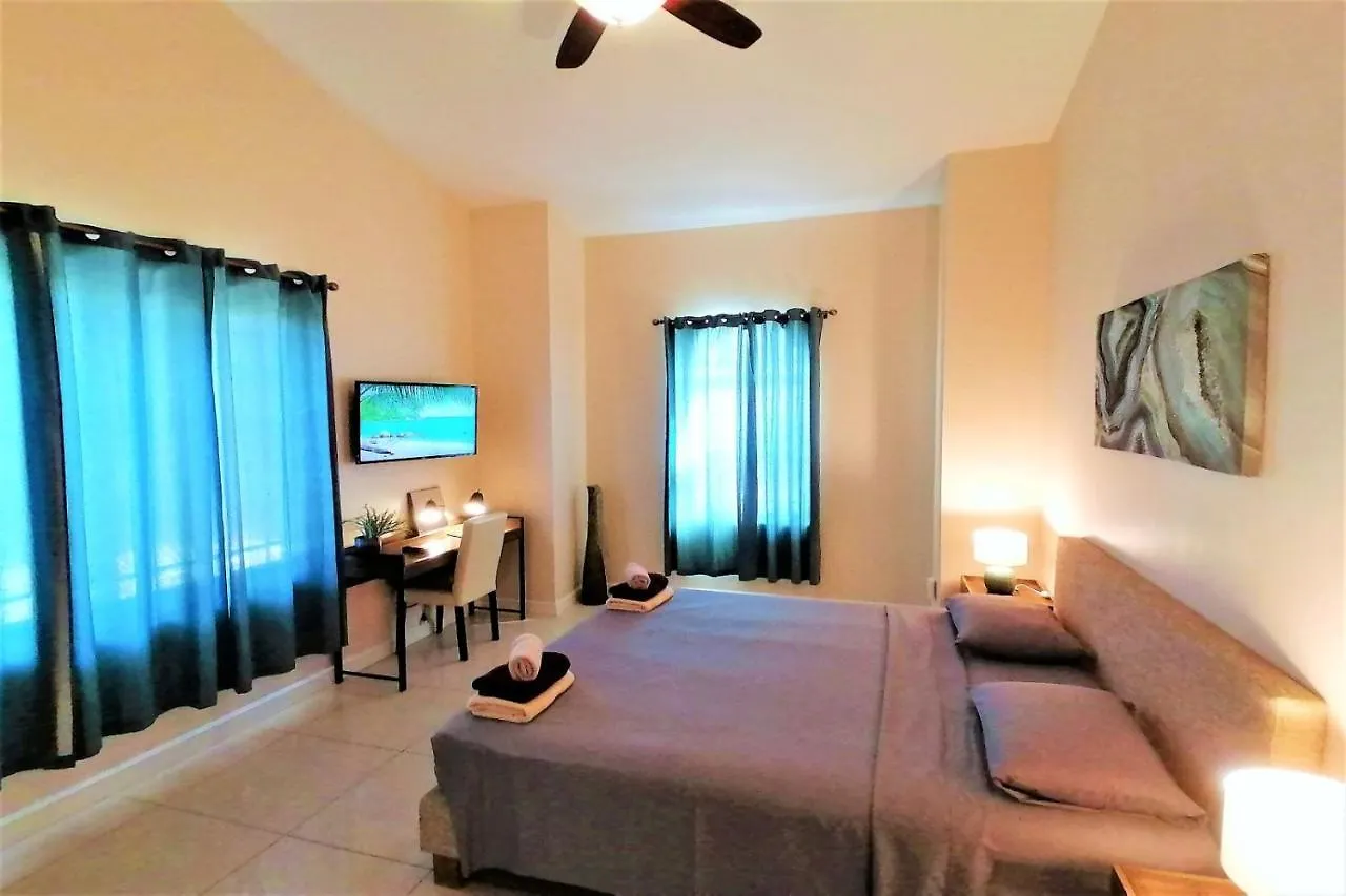 Villa Magic Time - Oceanfront Willibrordus